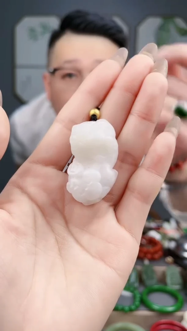 【闪购商品】和田玉颈饰未镶嵌AA多样性发货 拍一发一