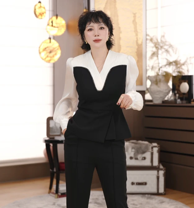 “墨染冰心”薄款拼接女士秋冬时尚衬衫/H9126