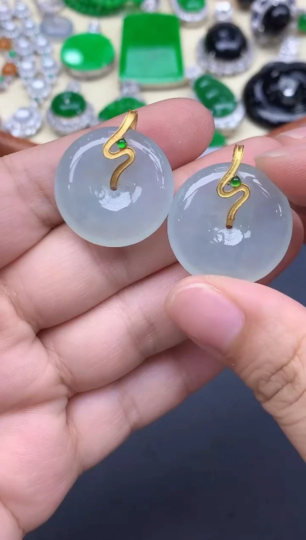 颈饰18K金镶嵌翡翠254-中国好珍宝-多样性（发其一）