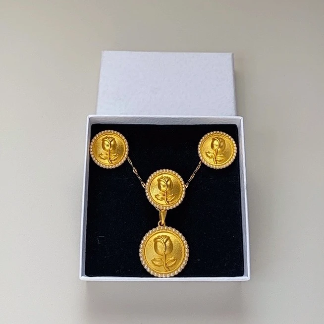 铜合金亚克力项链 三件套气质轻奢时尚复古女王双面法式金色百搭