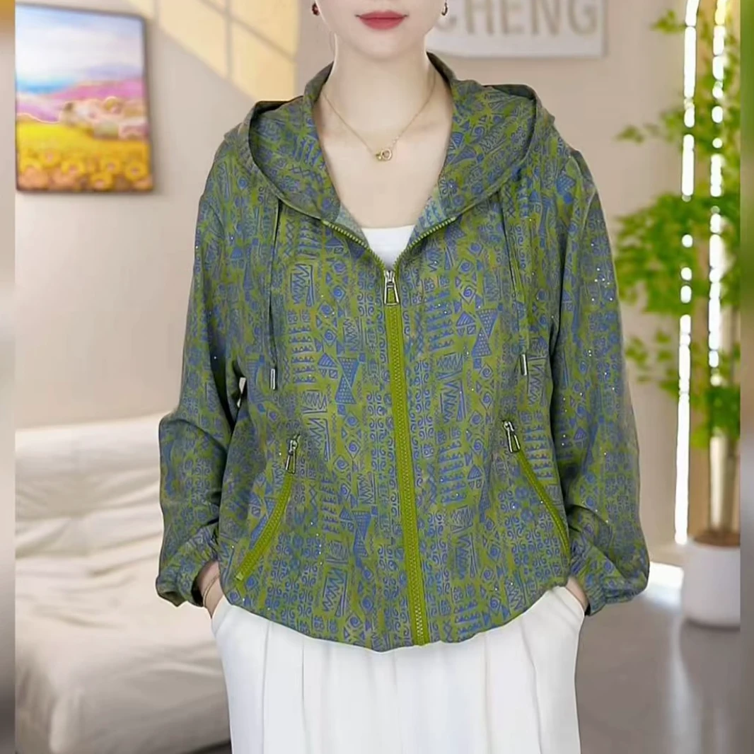 2025夏季新款气质爆款超仙休闲空调衫时尚中年妈妈高档连帽防晒衫