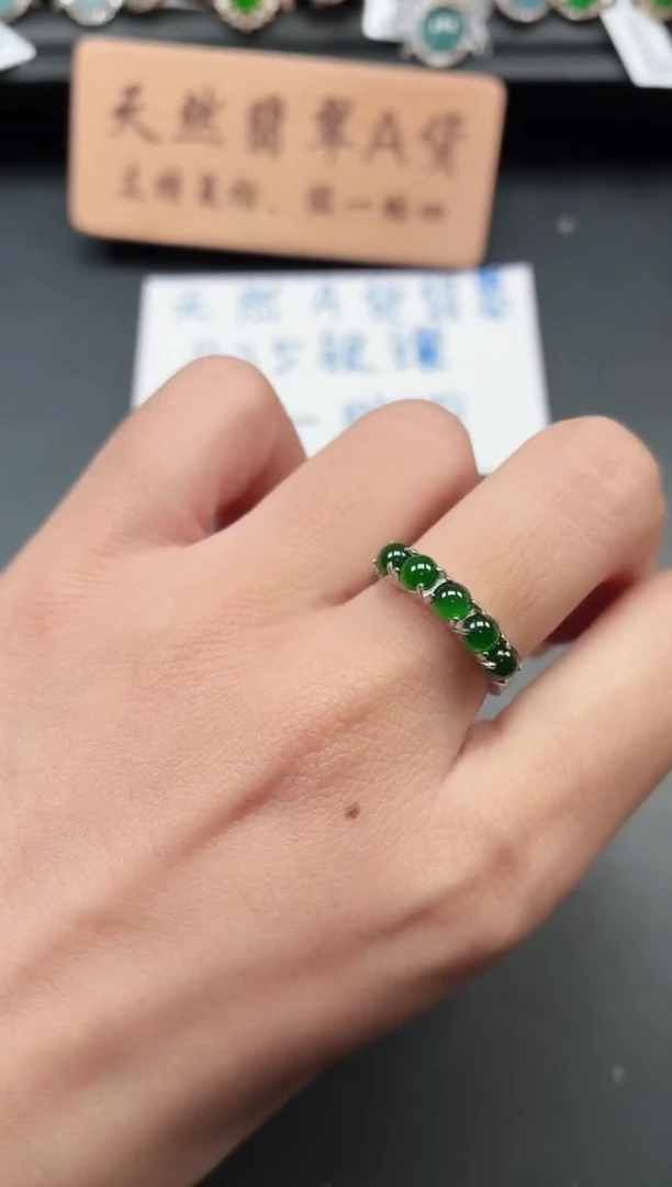 银S925镶嵌戒指翡翠111