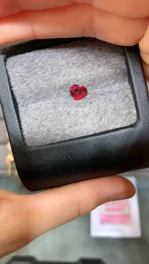 【闪购商品】定制尖晶石裸石未镶嵌心形 红蔷薇色调 1.02ct