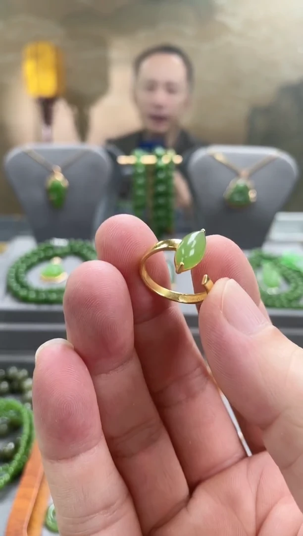 银S925镀金镶嵌戒指和田玉银S925镀金镶嵌 戒指 和田玉