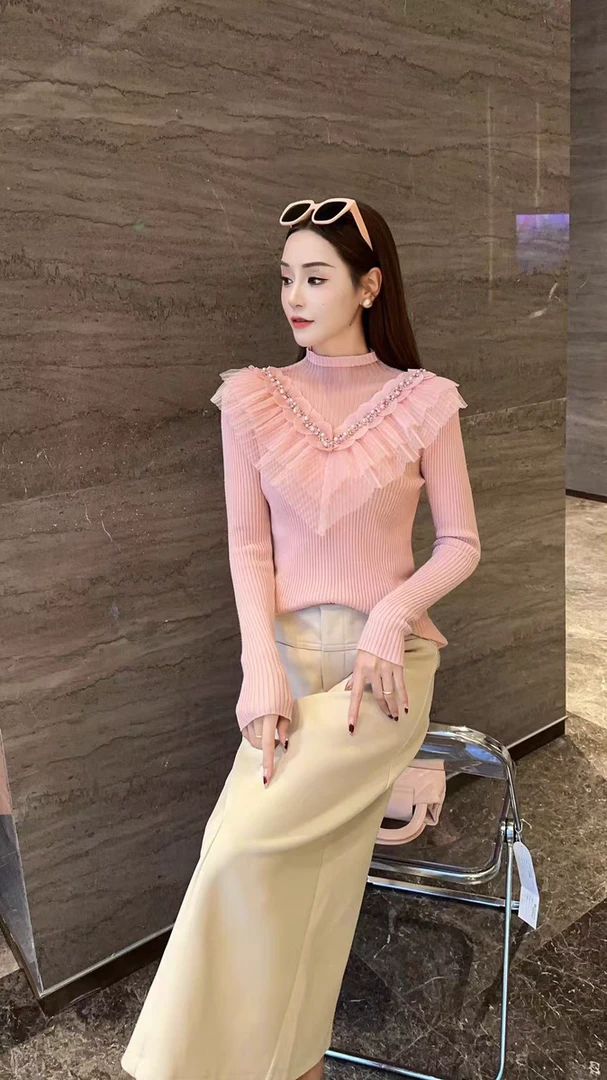 时尚潮流钉珠网纱拼接毛衣8203