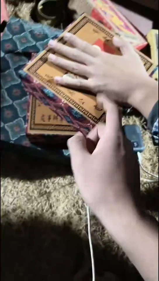 香榧木（1个开封彩色扁盒子）