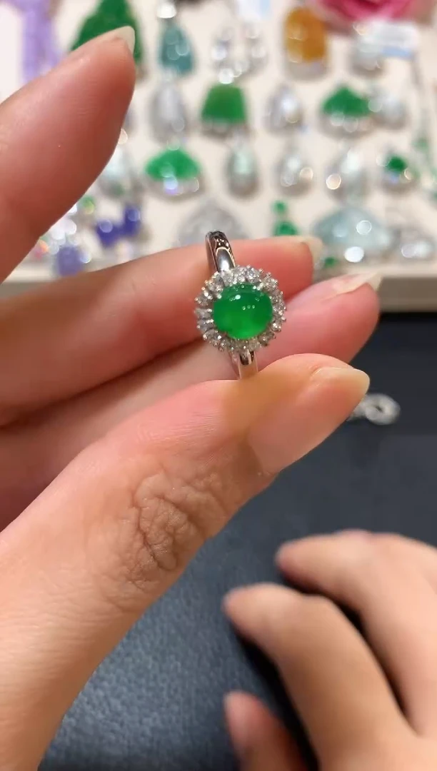 18K金镶嵌戒指翡翠z75