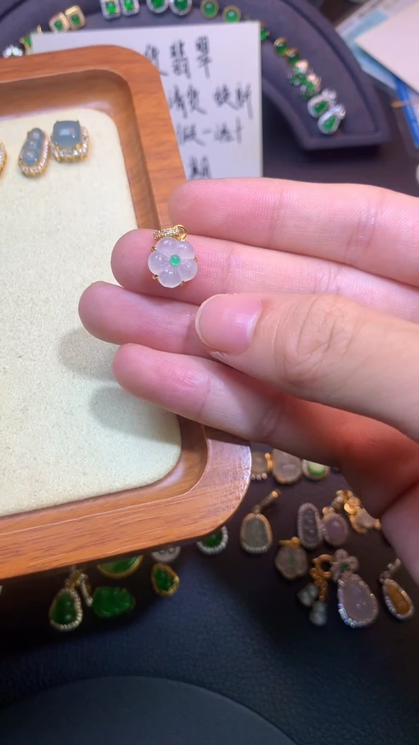 吊坠(不含链)银S925镶嵌翡翠1