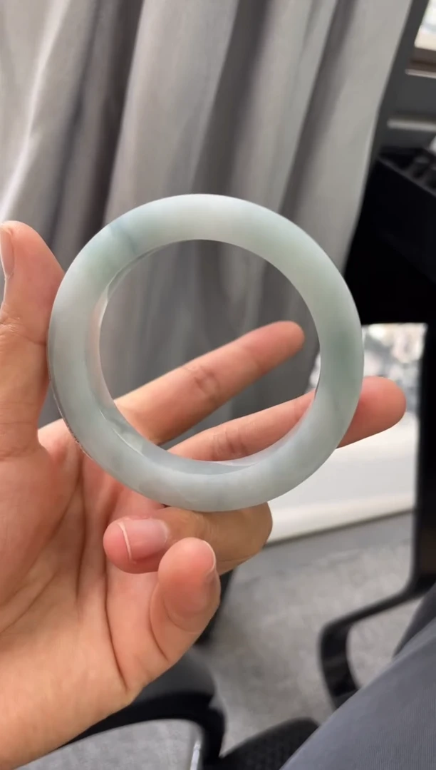 未镶嵌手镯定制翡翠手镯