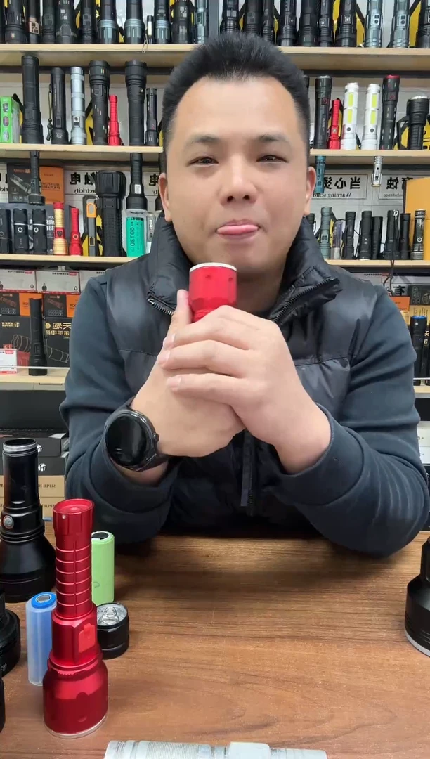 户外照明强光手电筒