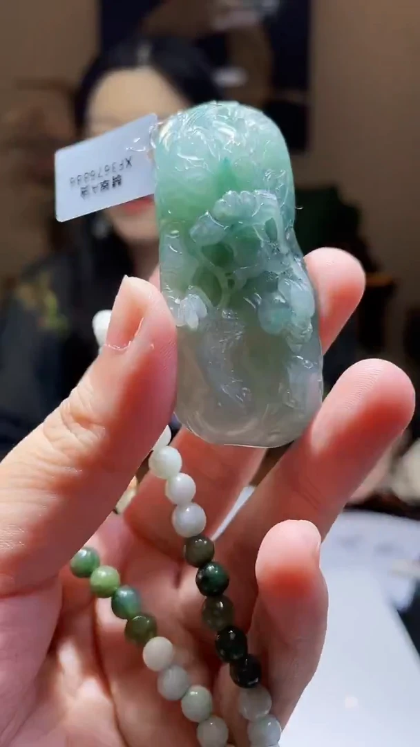 未镶嵌定制翡翠吊坠73