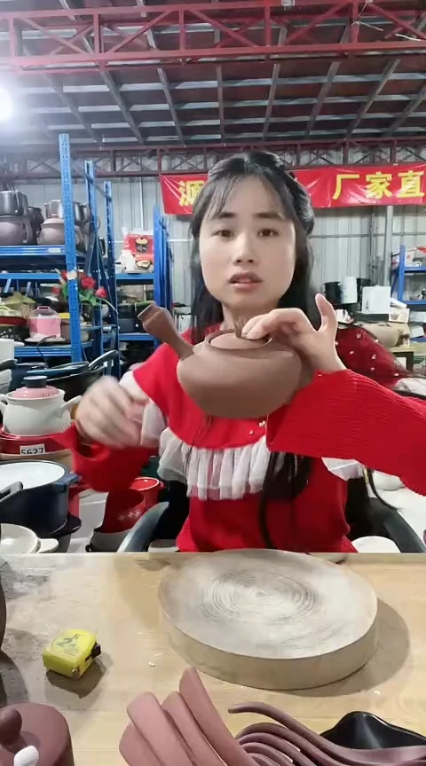 陶瑕疵红泥跳跳壶
