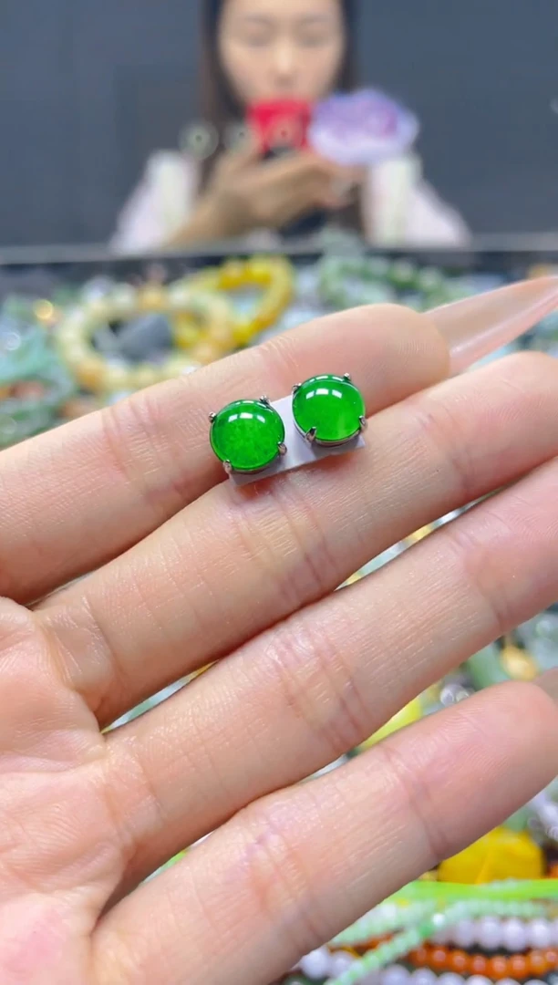 颈饰未镶嵌翡翠/T/翡翠A货，一件也是批发价