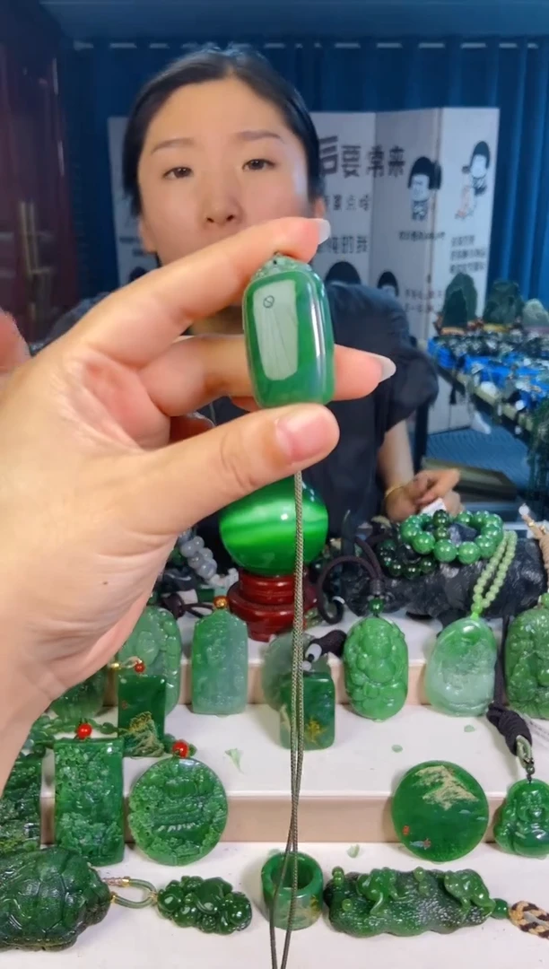 和田玉未镶嵌挂件1