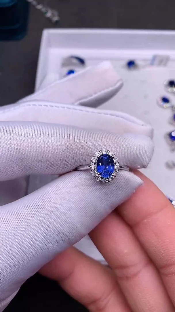 【闪购商品】蓝宝石戒指银S925镶嵌矢车菊