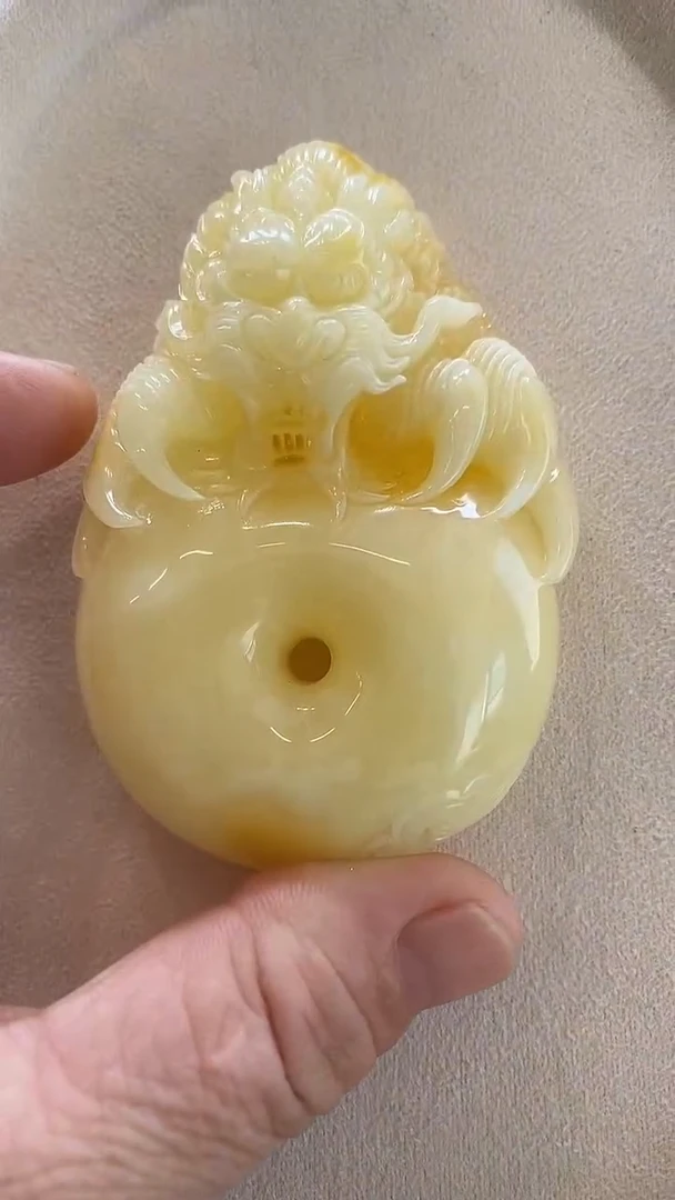 琥珀颈饰未镶嵌吊坠