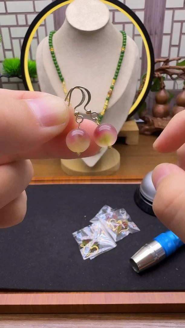 14K金镶嵌耳饰碧玺E133