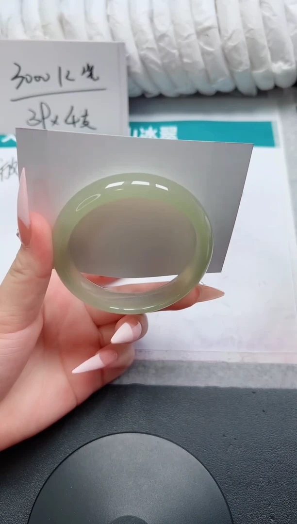 石英质玉手镯未镶嵌235-58.5
