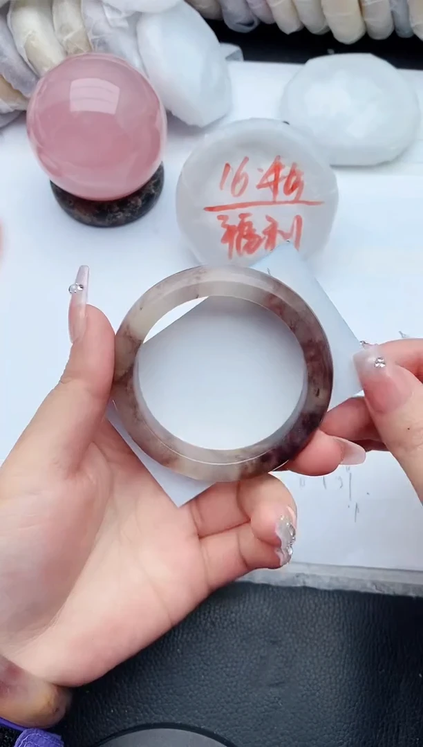 【闪购商品】石英质玉手镯未镶嵌174+53/54