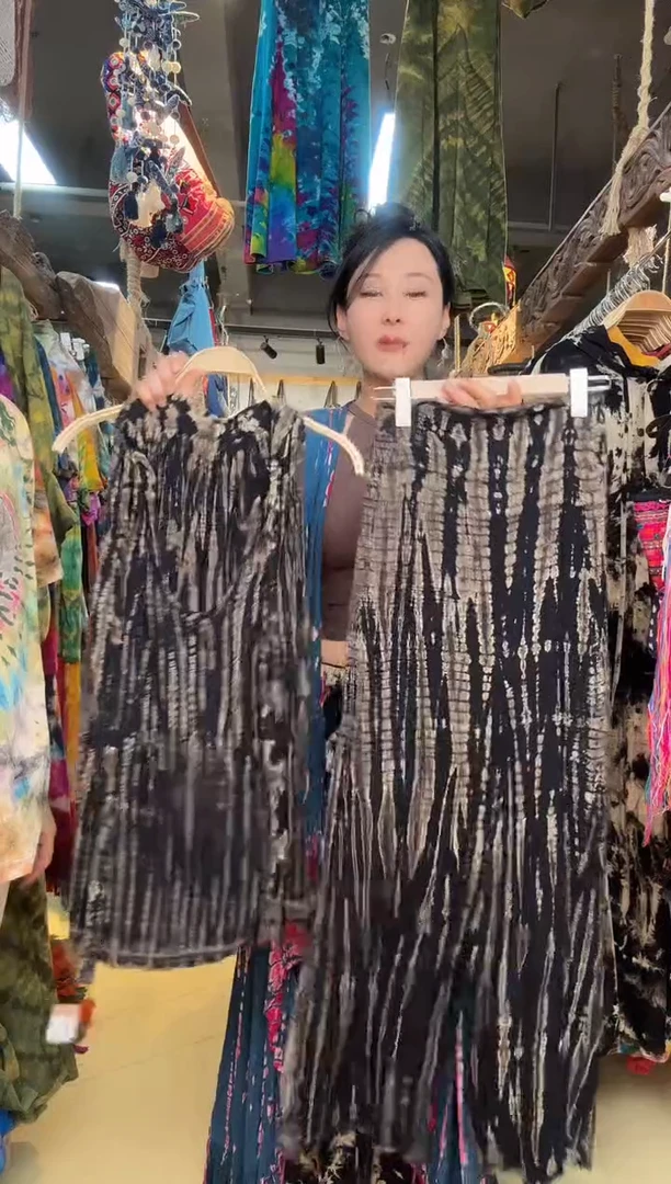 大****了黑色套装