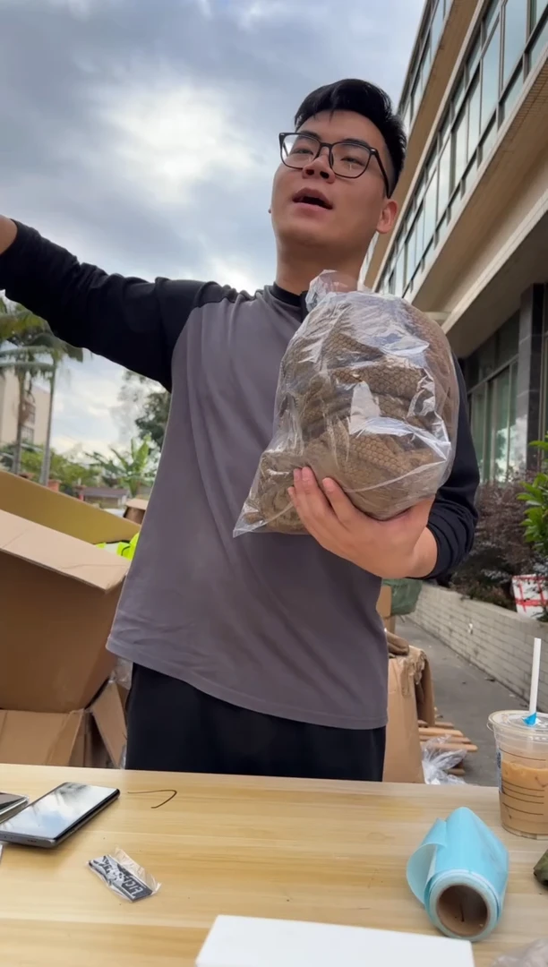 涤纶700尼龙涤纶我也不知道