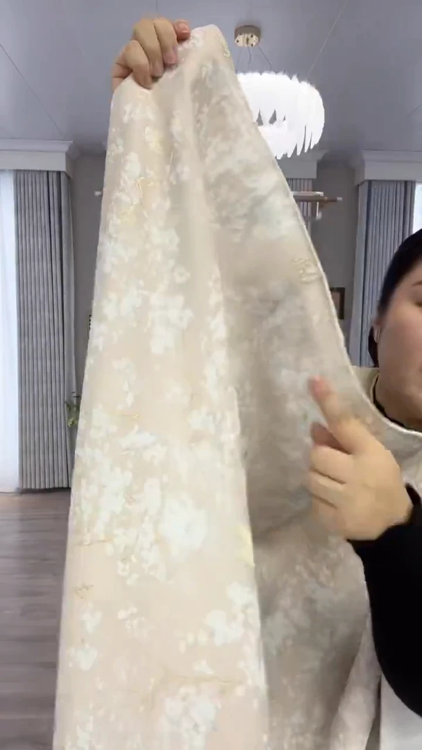 布闪电购商品2  微瑕（中）3挂钩2.7