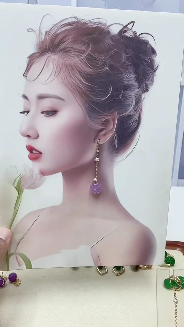 未镶嵌石英质玉（天山翠）耳钉51号