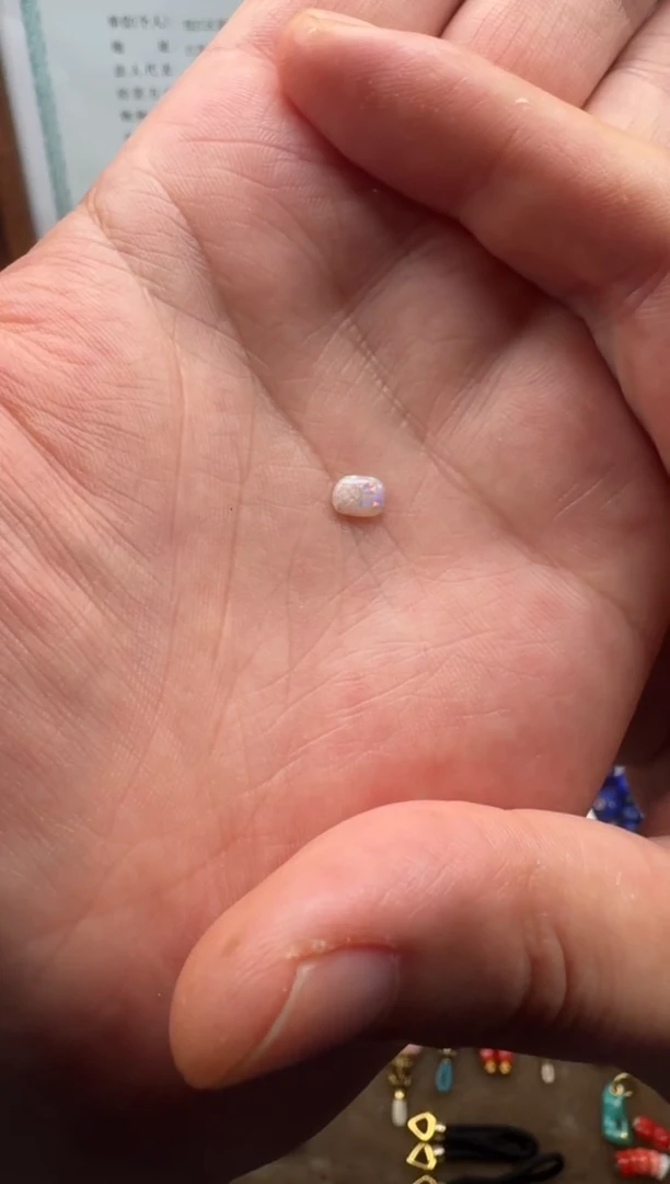 未镶嵌欧泊吊坠(不含链)我****椒欧泊吊坠配饰