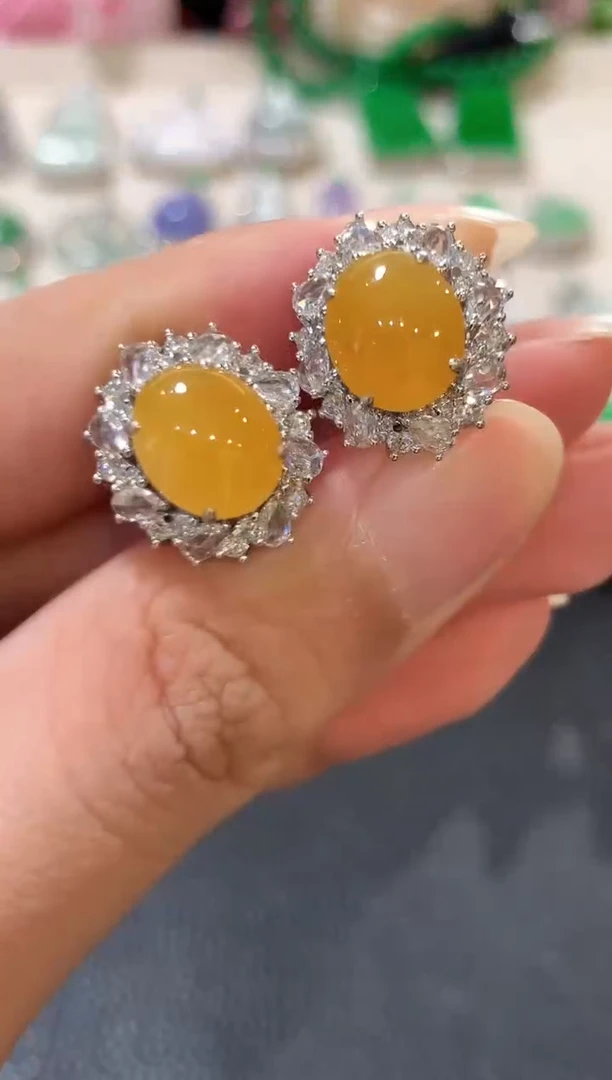 18K金镶嵌翡翠耳饰z239