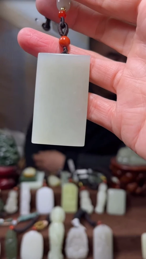 颈饰未镶嵌和田玉·