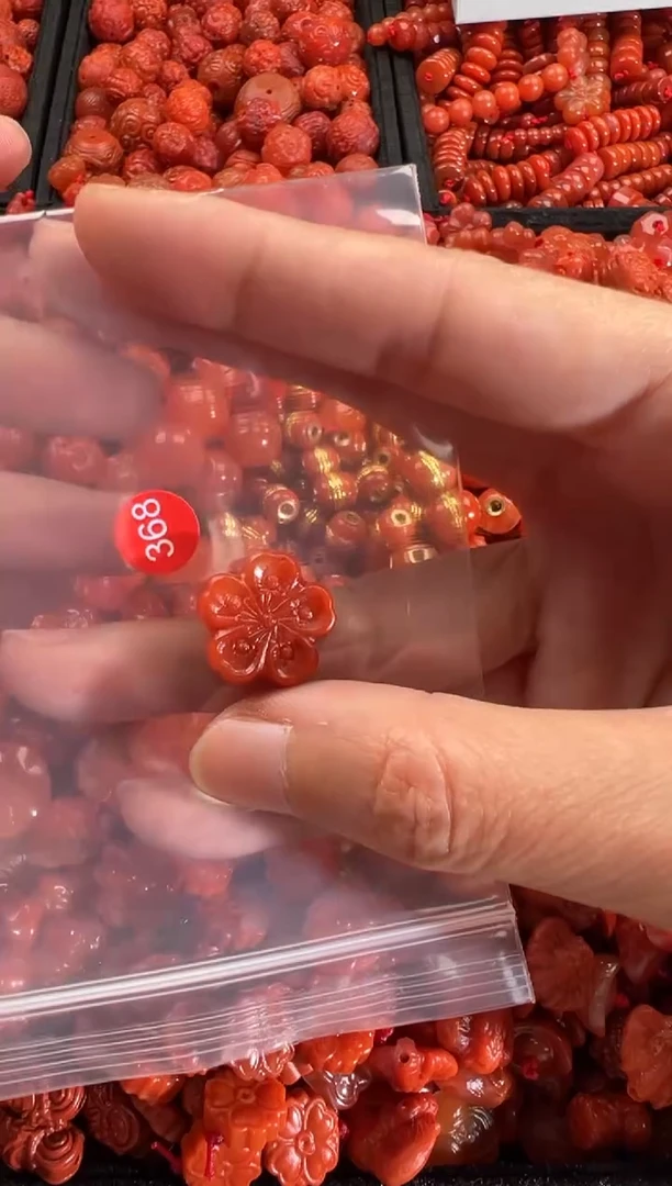 【闪购商品】南红玛瑙颈饰未镶嵌1