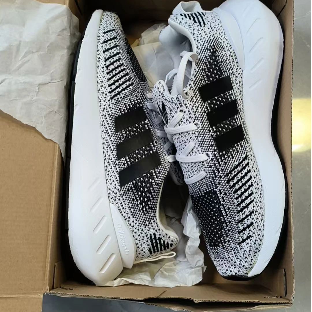 【微瑕慎拍】阿迪达斯男鞋运动鞋GZ3057-36.5(轻微试穿痕迹)