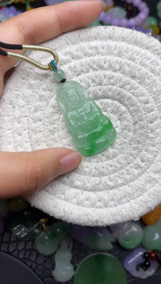 颈饰未镶嵌翡翠缅甸翡翠吊坠