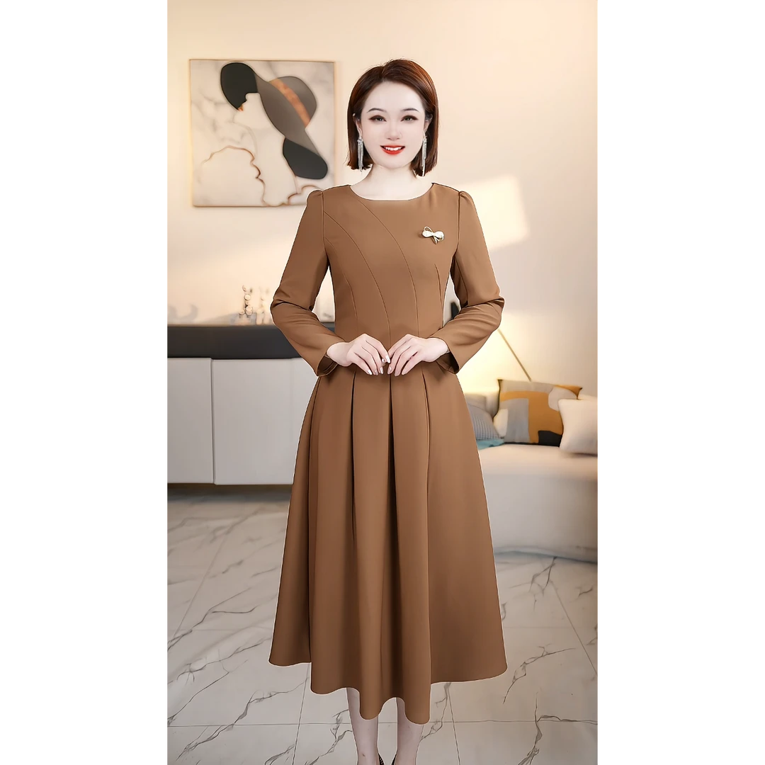 【撤柜清仓】W原创高端大码显瘦气质连衣裙送胸针 8825