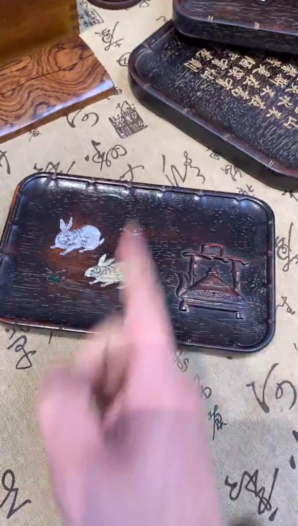 檀香紫檀（小叶紫檀）小叶紫檀长茶盘图案随机