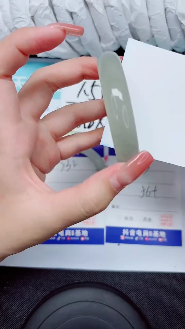 石英质玉手镯未镶嵌233-56