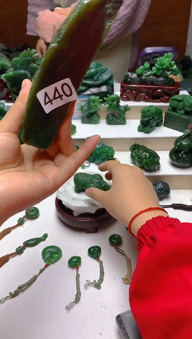 未镶嵌和田玉挂件1