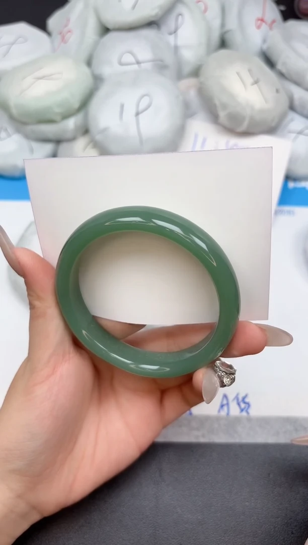 未镶嵌手镯石英质玉48-62-63