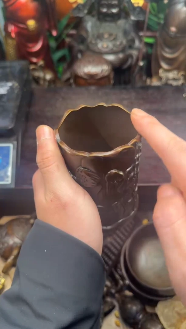 潼潼古铜只卖真铜！（笔筒）
