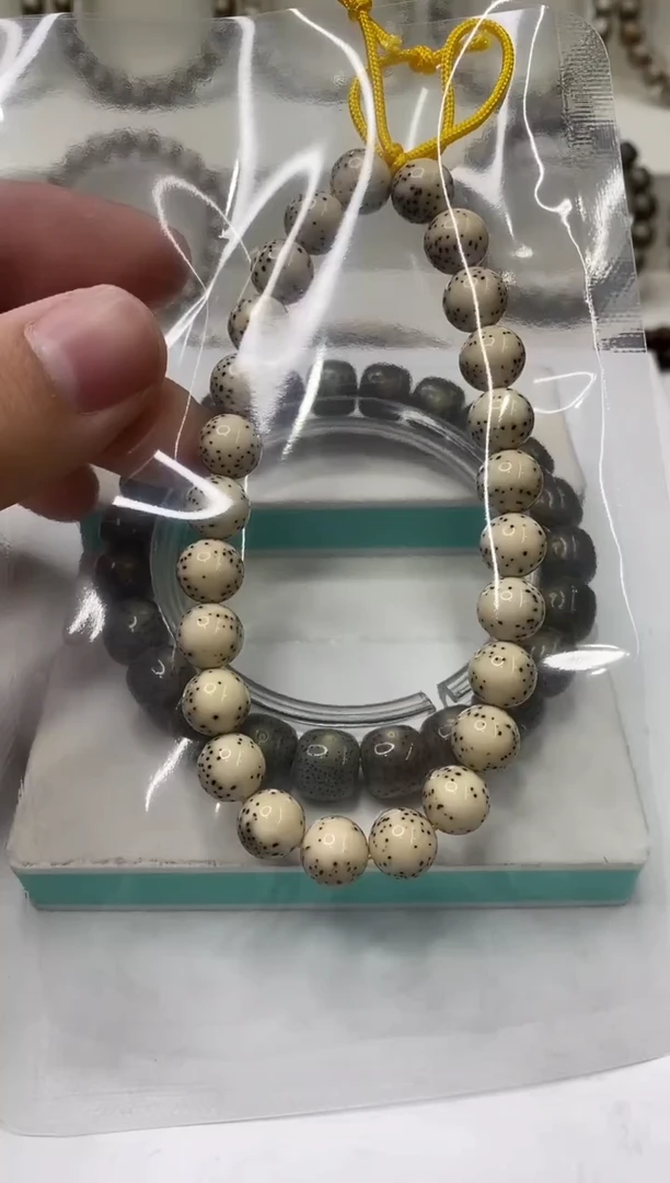 手串星月菩提纯**?354      b24