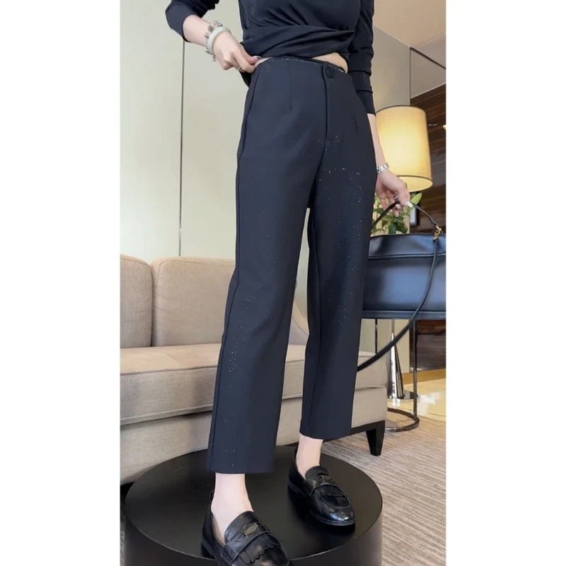 秋季2025大码新款时尚休闲裤女宽松显瘦遮肉设计感九分直筒休闲裤