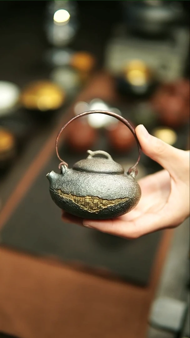 【闪购商品】潘正柴烧老紫泥提梁壶