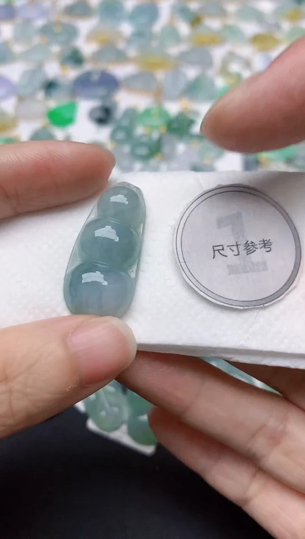 翡翠未镶嵌颈饰天然缅甸A货翡翠
