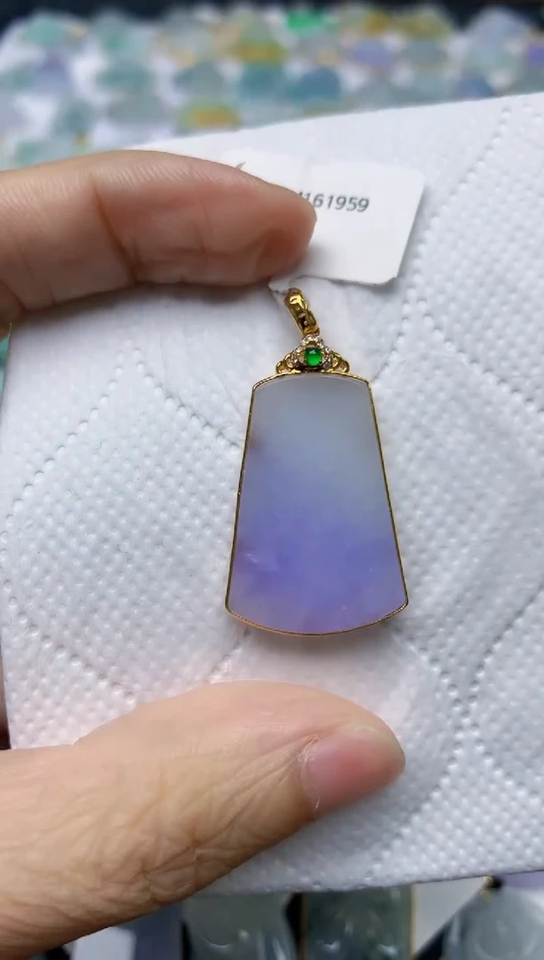 翡翠18K金镶嵌颈饰天然缅甸A货翡翠