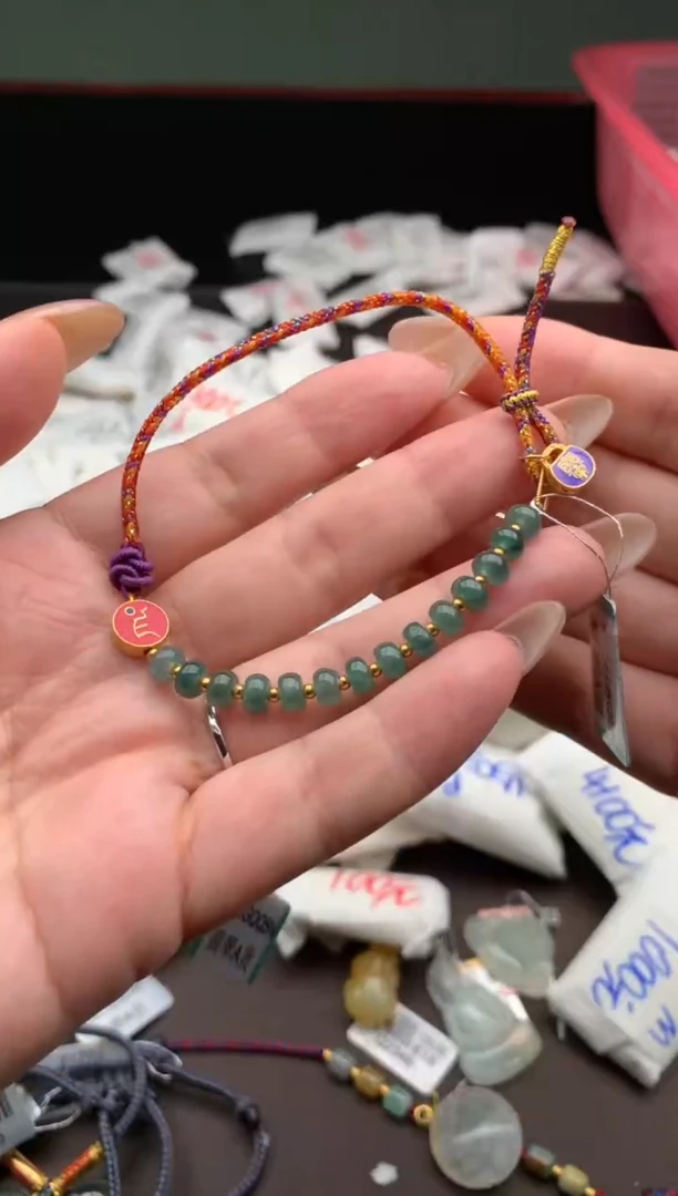 【闪购商品】翡翠手绳未镶嵌一