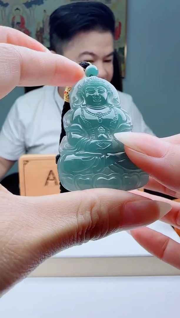 颈饰未镶嵌翡翠多样性发其一