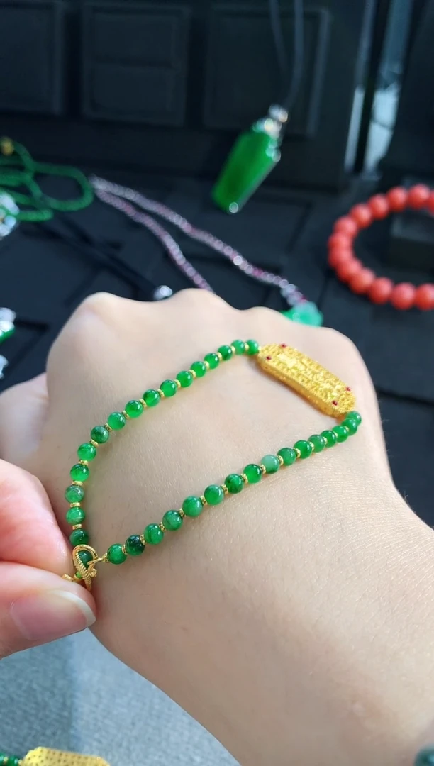 【闪购商品】翡翠手链18K金镶嵌手饰