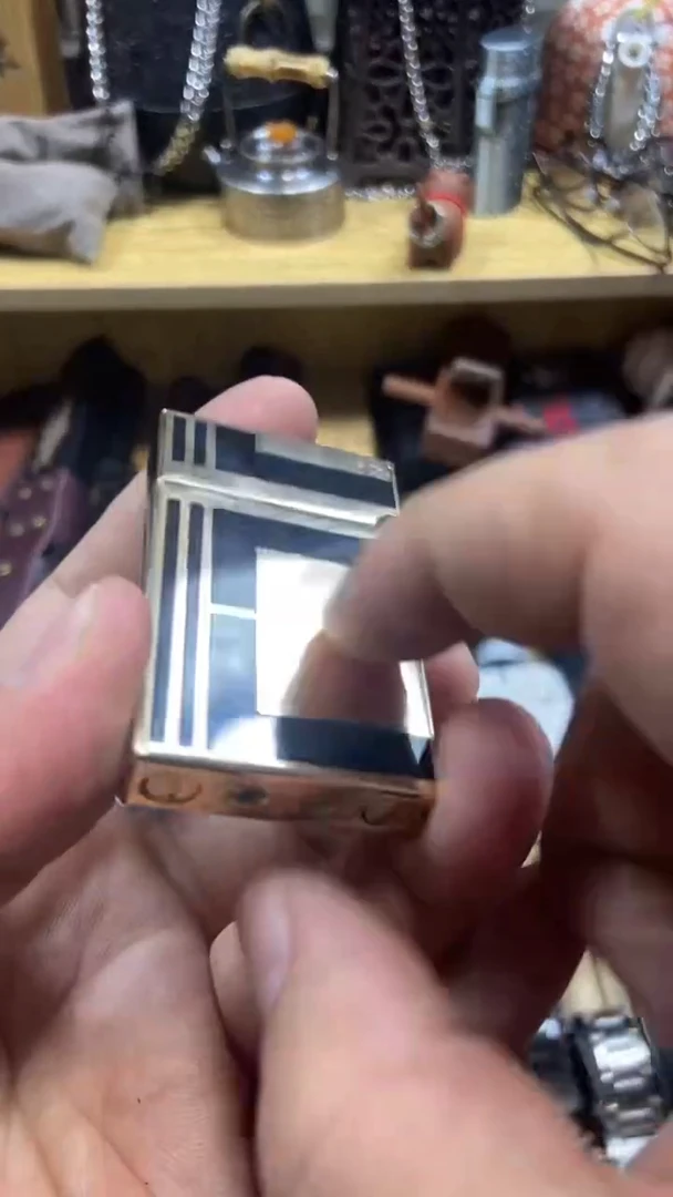 瓷片闪购商品  如图所示