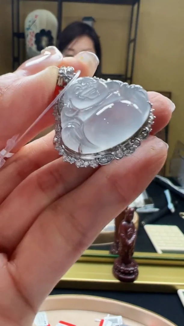 翡翠18K金镶嵌颈饰DFZ0702-10