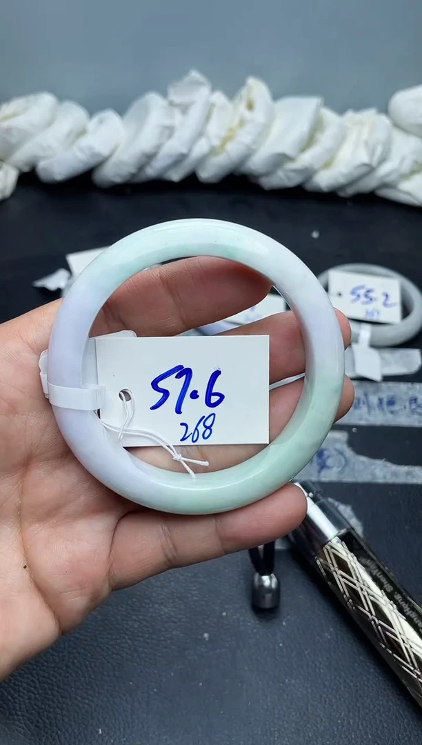 未镶嵌手镯翡翠268